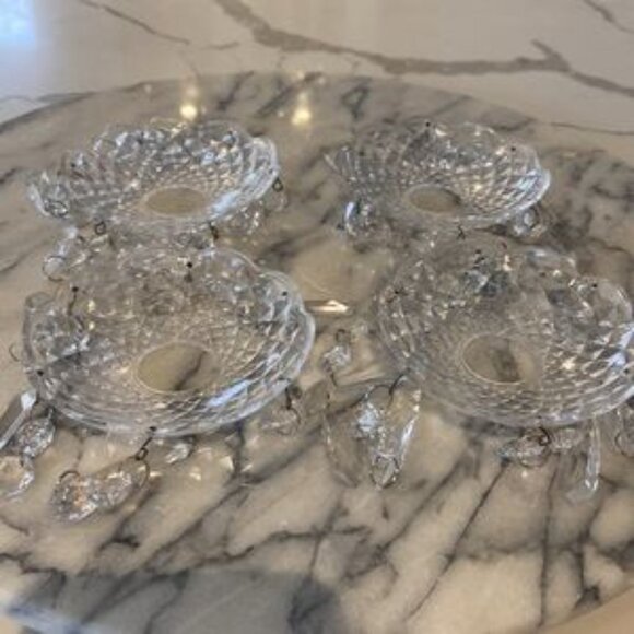 Beautiful Vintage Set of 4 Clear Acrylic Candle Collars - Picture 4 of 4